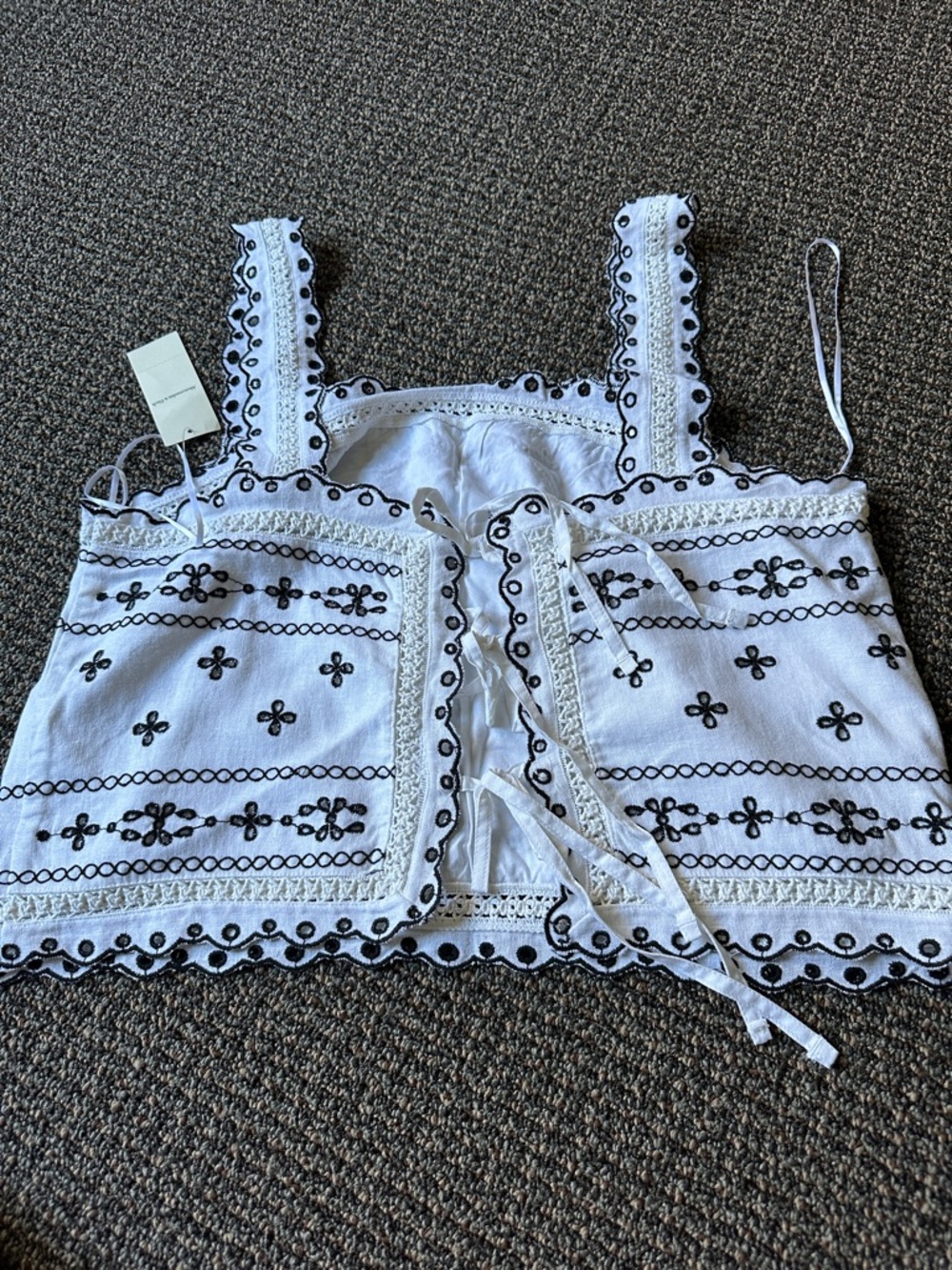 NWT Abercrombie and fitch tank - Picture 3 of 6